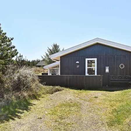 Tranquil Holiday In Henne With Sauna Vakantiehuis